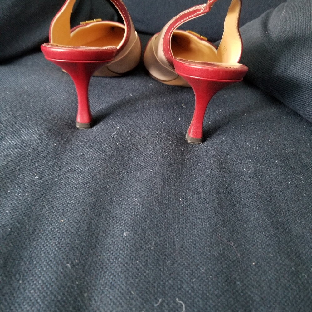 Louis Vuitton pumps NWOT - Picture 3 of 5
